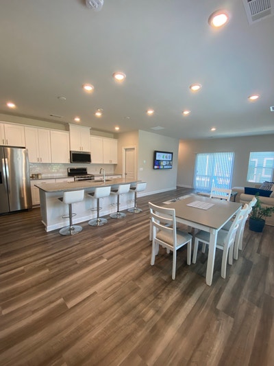 Spacious Bedroom Shared Bath Main Photo