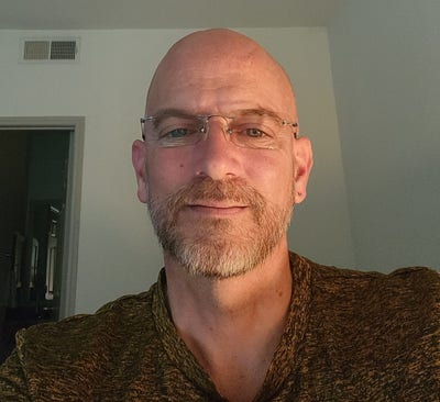 Retired Computer Systems Architect  Main Photo