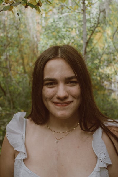 Female, 20, Budget $1200, Move in 5/5/2026 Main Photo