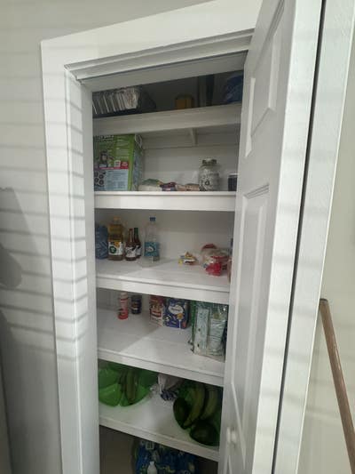 Modern Room in Quiet Miami Home  Main Photo