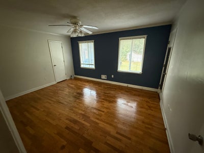 Master bedroom for rent Main Photo