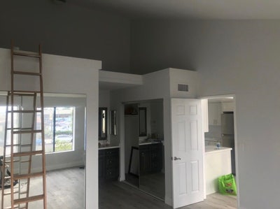 Private master bedroom with en-suite bathroom Main Photo