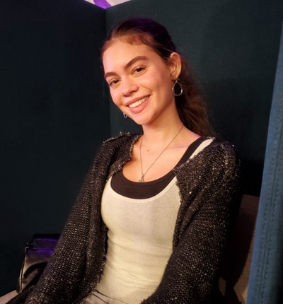 Eighteen, Female, Budget $1000, Ready to Move Main Photo