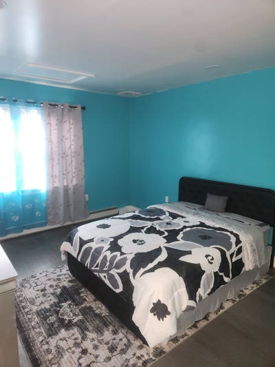 Furnished room for rent Main Photo