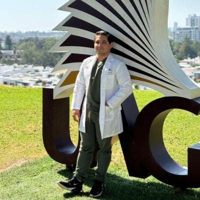 Room wanted in LA Jolla, CA Main Photo