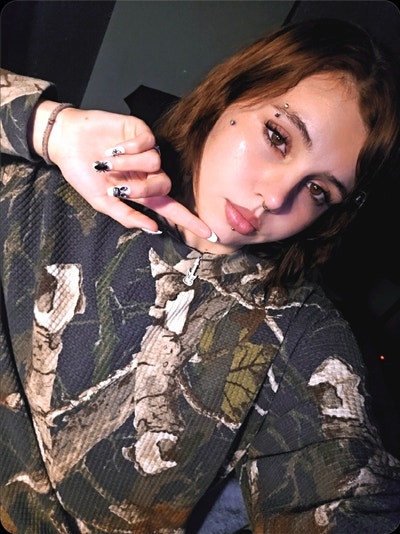 Female, 20, ASAP, $800, Share with Females Main Photo