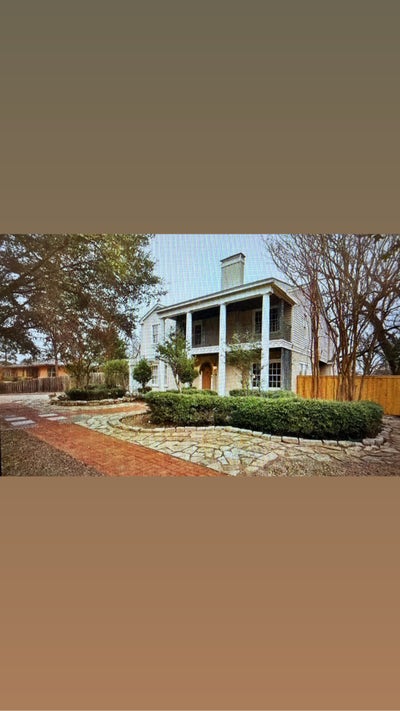 941 Sayles | Spacious Home + Guest Apartment Main Photo