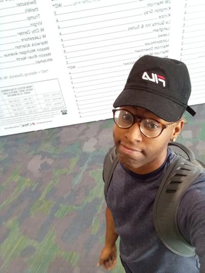 Professional seeking Private Room Main Photo