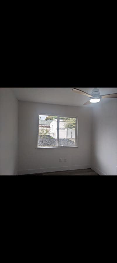 Private room with shared bathroom Main Photo