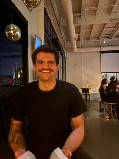 Room wanted in Costa Mesa and surrounding area Main Photo