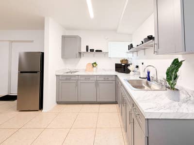 Studio Apartment , Private No Members , Center of  Main Photo