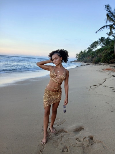 $1000 budget, female share, March move in Main Photo