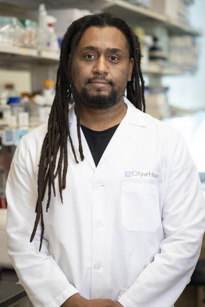 Male, 40, Moves 04/01/26, Shares with Males Main Photo