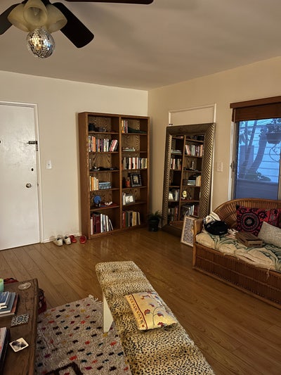 Unfurnished Room & Ensuite In Cute Apartment Main Photo