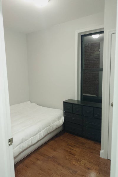 Bright Room in 2BR Apartment | Upper Manhattan Main Photo