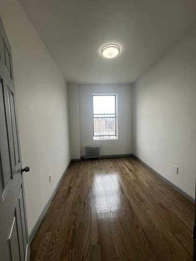 550 W 157 St Super Bright Rooms on 10Th Floor Main Photo