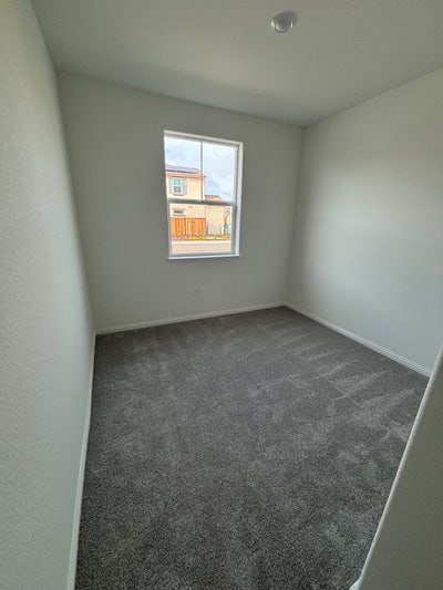 Room for rent 1/1 Available now Main Photo
