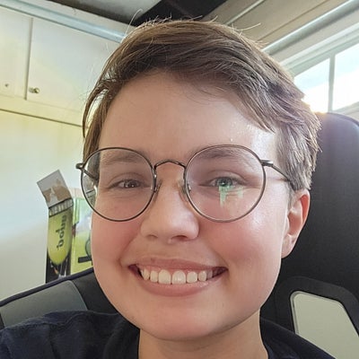 Budget $1000, Move Now, Age 24 to 36 OK Main Photo