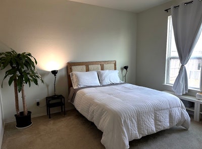 Private Room for Rent in a Quiet & Nice Area Main Photo