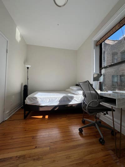 Private Room w/Ensuite Bathroom  Main Photo