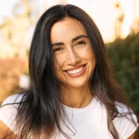 Female, 30, $1750, 2/1/2026, Share with Females Main Photo