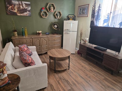 Room for rent Main Photo