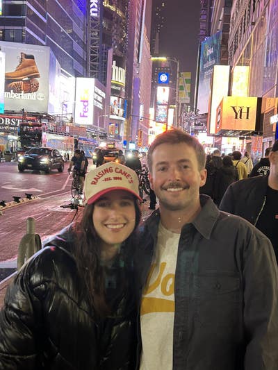 I am a professional male aged 28 looking for ... Main Photo