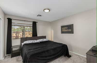 Master Bedroom Available  Main Photo