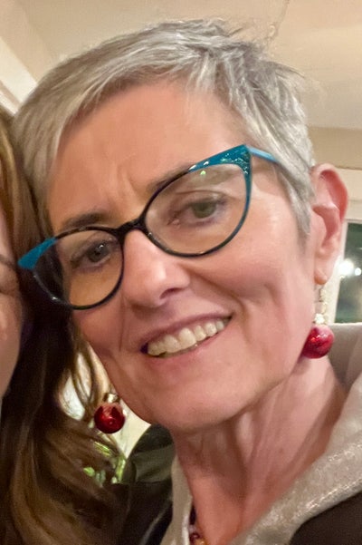 Female, 61, Budget $900, Summer Move Main Photo