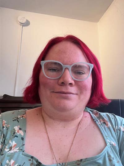 Female, 38, $1400, Move Soon, Any Age Okay Main Photo