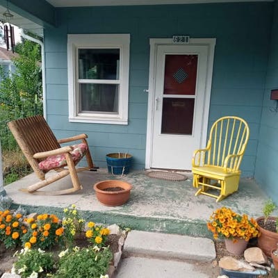 1 Private Room in Adorable Home in Historic Sandy Main Photo