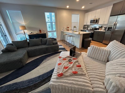 Fully Private Master bedroom for rent  Main Photo