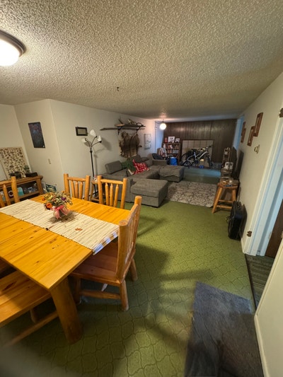 Spacious & Flexible Living Near Bellevue Park! Main Photo