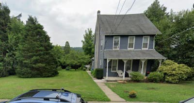 Bright and Homey _Bedroom Main Photo