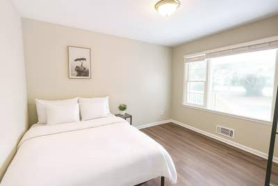 🪴 Beautiful Wisteria Gardens Home, near Bakers Fe Main Photo