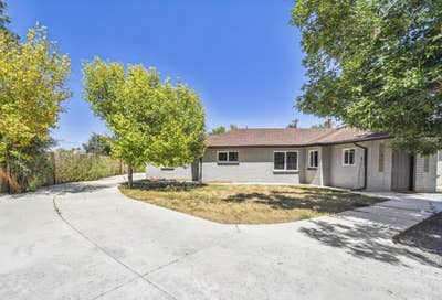 Cozy & comfy Denver House with spacious area. Main Photo