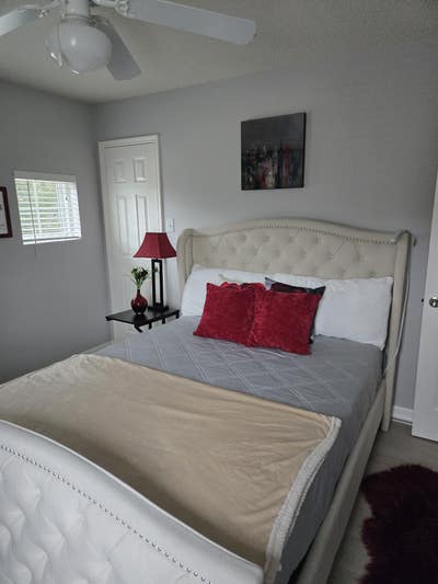 Looking to build a communal home Main Photo