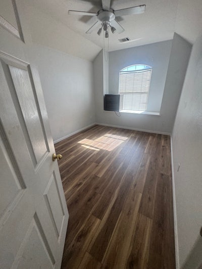 Nice home  Main Photo