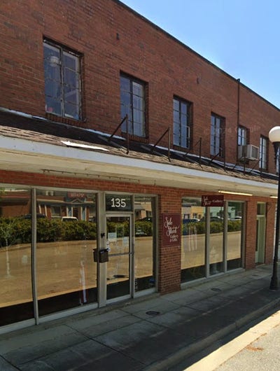 Roommate needed  Main Photo