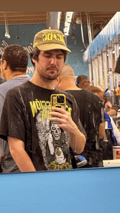 Room wanted in Los Angeles Main Photo