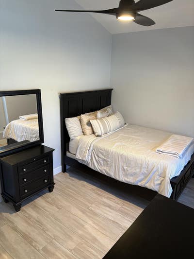 Bright, Comfortable Room for Rent — Move-In Ready Main Photo