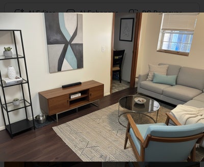 3 private rooms and bath Main Photo