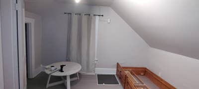 Cute house in North spokane with one room for rent Main Photo