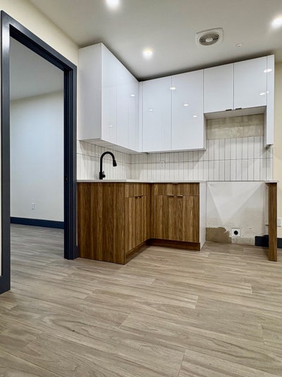 2 Rooms Available in Gut-Renovated 4 Bedroom Apt.  Main Photo