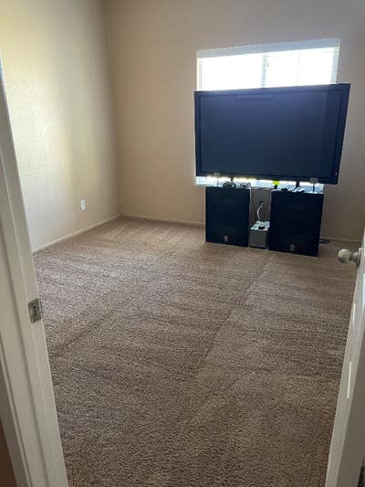 1 Bedroom & 1 Bathroom in Very Cozy Primary Home Main Photo