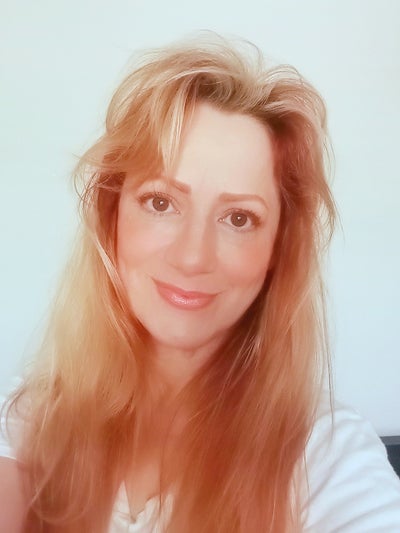 Seeking roommates for adventure around the world Main Photo