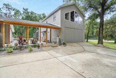 Private 3-Bedroom Guest House on Large Property Main Photo