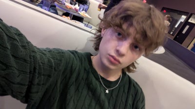 Professional Male seeks a small or large room Main Photo