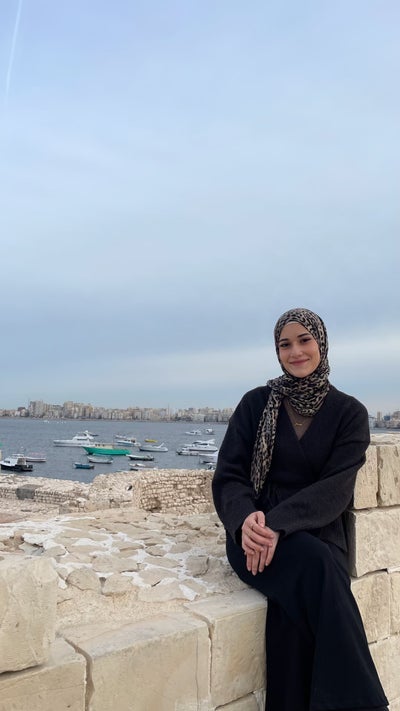 I am a female student aged 20. I am available... Main Photo