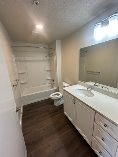 Roommate wanted! Move in asap!  Main Photo